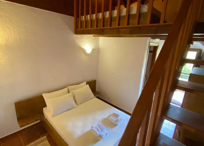 To Palio Gasthuis Agios Nikolaos (Mani)