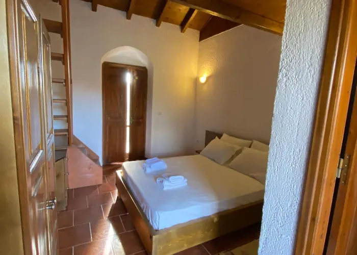 To Palio Ajos Nikolaos