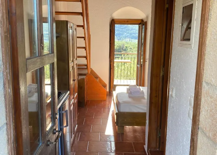 To Palio Ajos Nikolaos