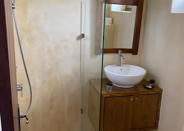 Gasthuis To Palio Agios Nikolaos (Mani)